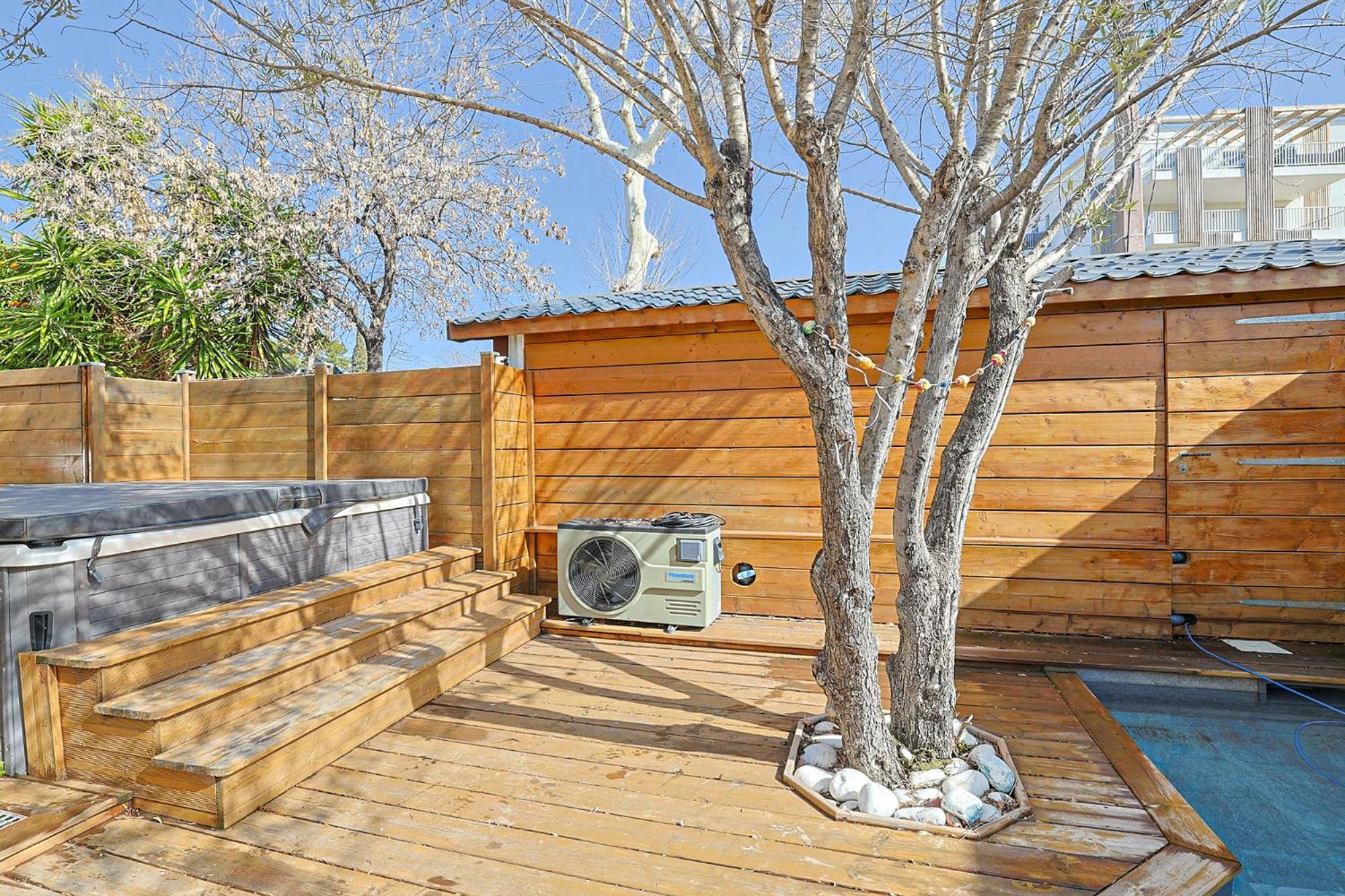 Maison Avec Piscine Et Jacuzzi Proche Des Plages Tulon Zewnętrze zdjęcie
