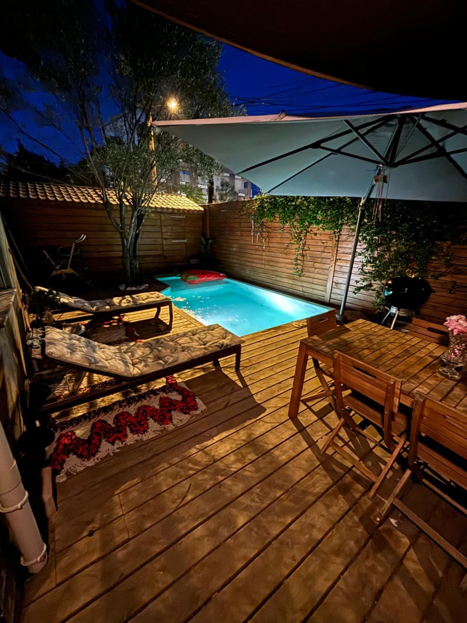 Maison Avec Piscine Et Jacuzzi Proche Des Plages Tulon Zewnętrze zdjęcie